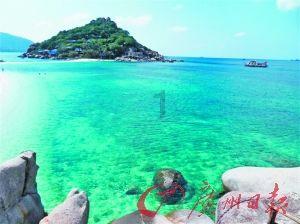 张卫健彩排意外，身体被钢琴压住，本人回：一切安全 大年初三见！